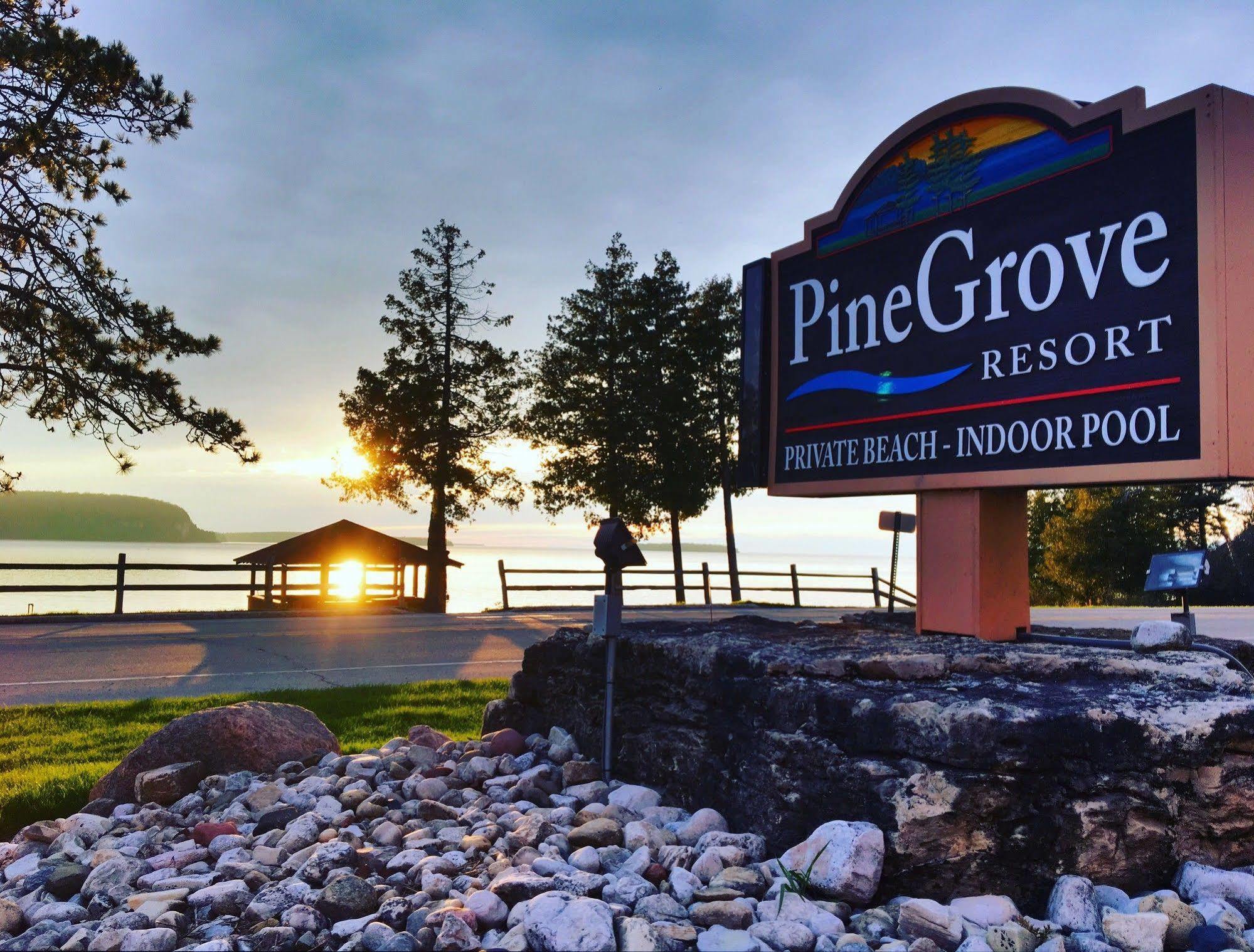 Pine Grove Resort Ephraim Extérieur photo